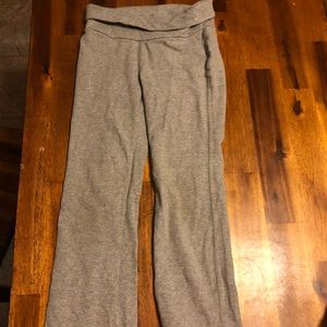 Grey gap sweats size 7/8